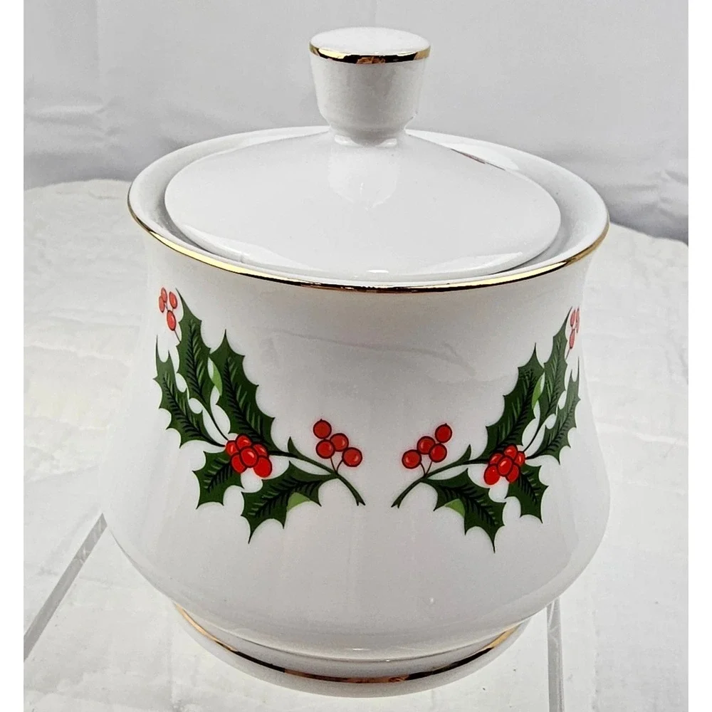 Christmas Holly Fine‎ Porcelain Sugar Bowl Japan Gold Trim Holiday Decor
